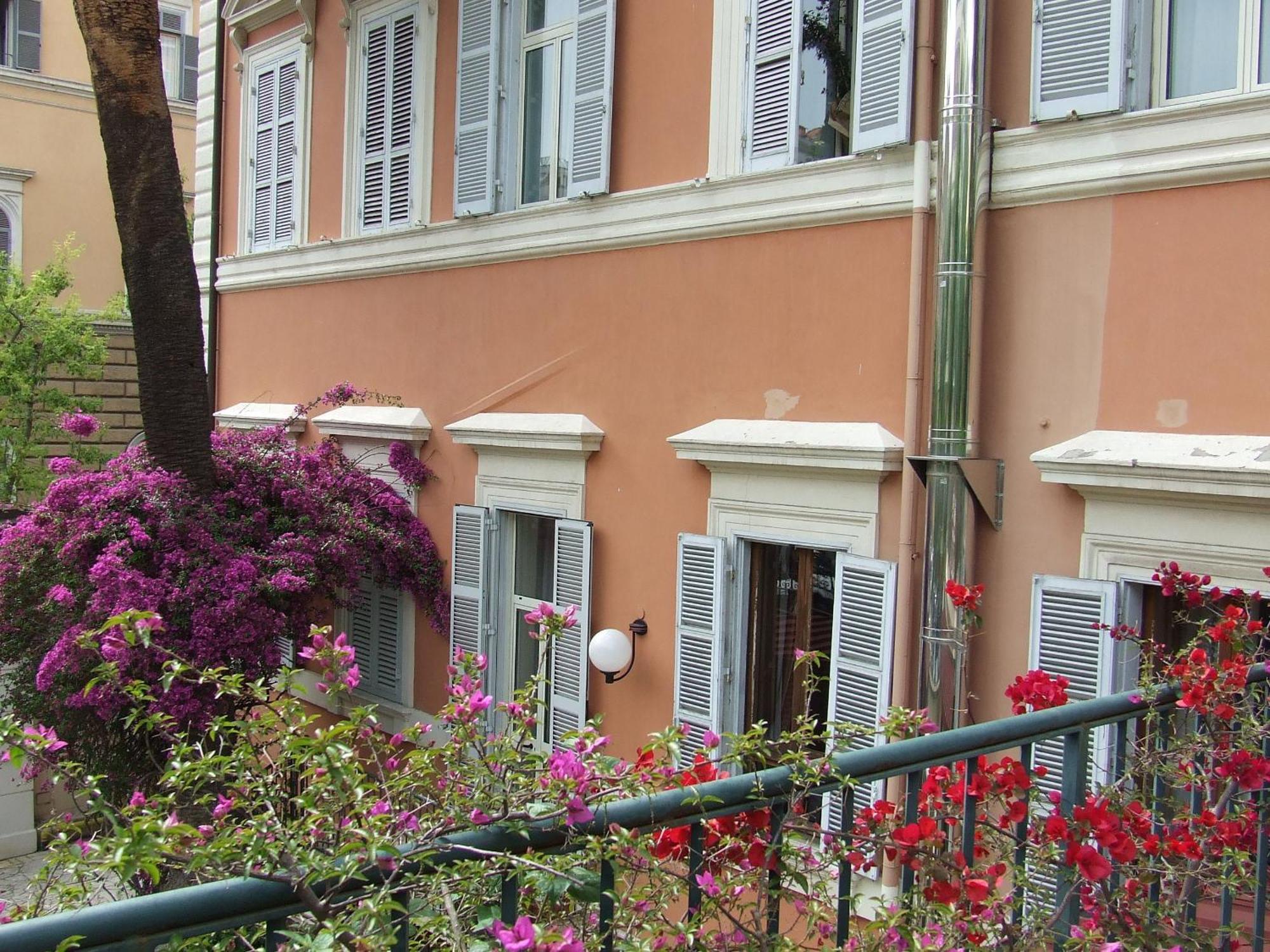 Hotel Casa Valdese Roma Exteriör bild